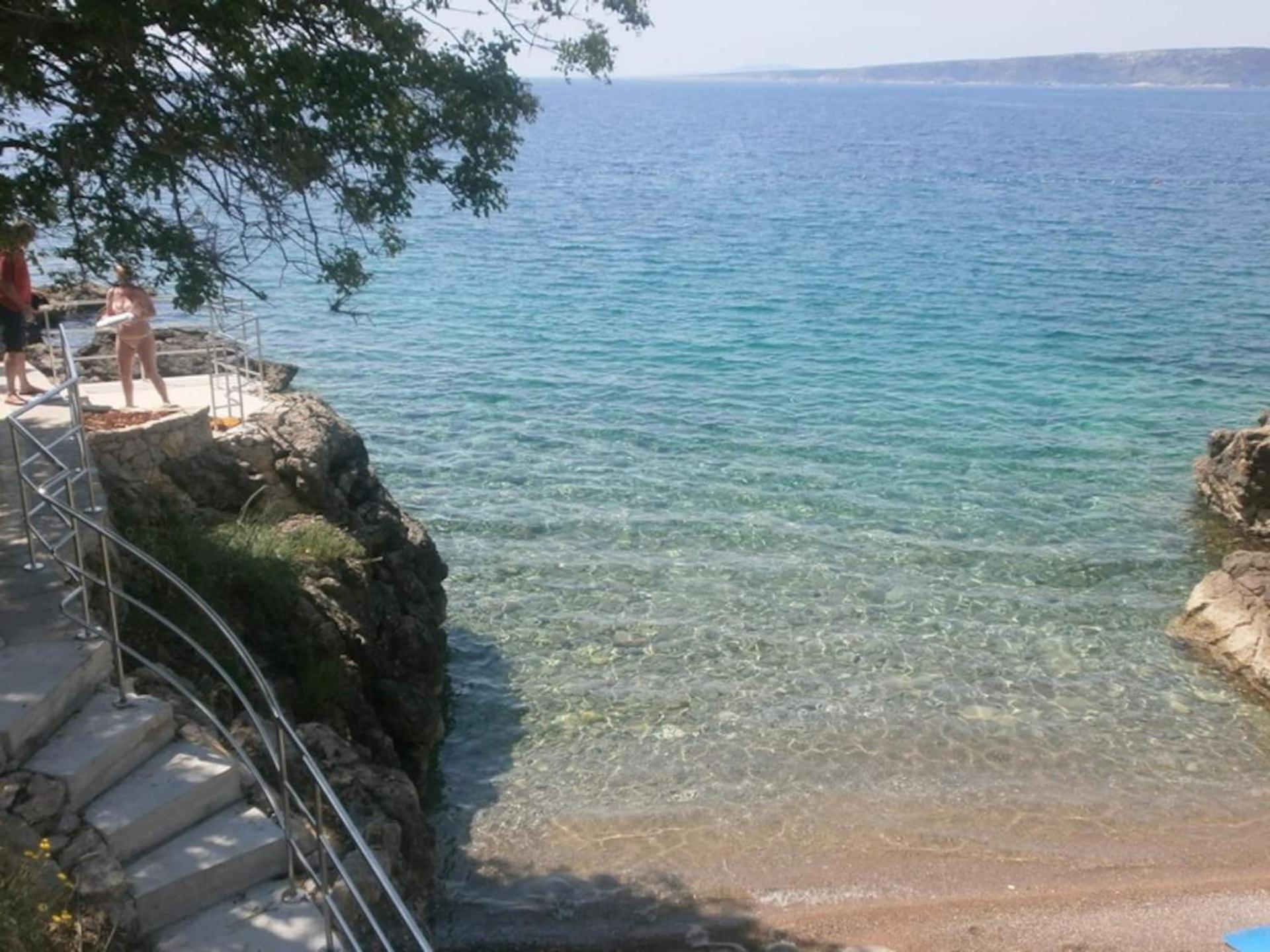 Family Apartments Viva Close To The Beach Krk Town Bagian luar foto