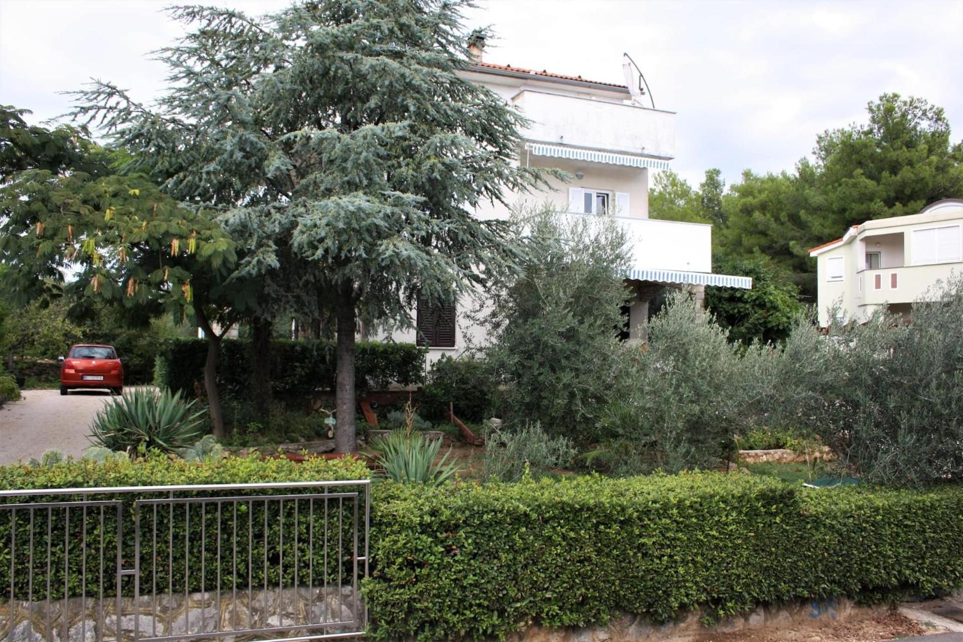 Family Apartments Viva Close To The Beach Krk Town Bagian luar foto