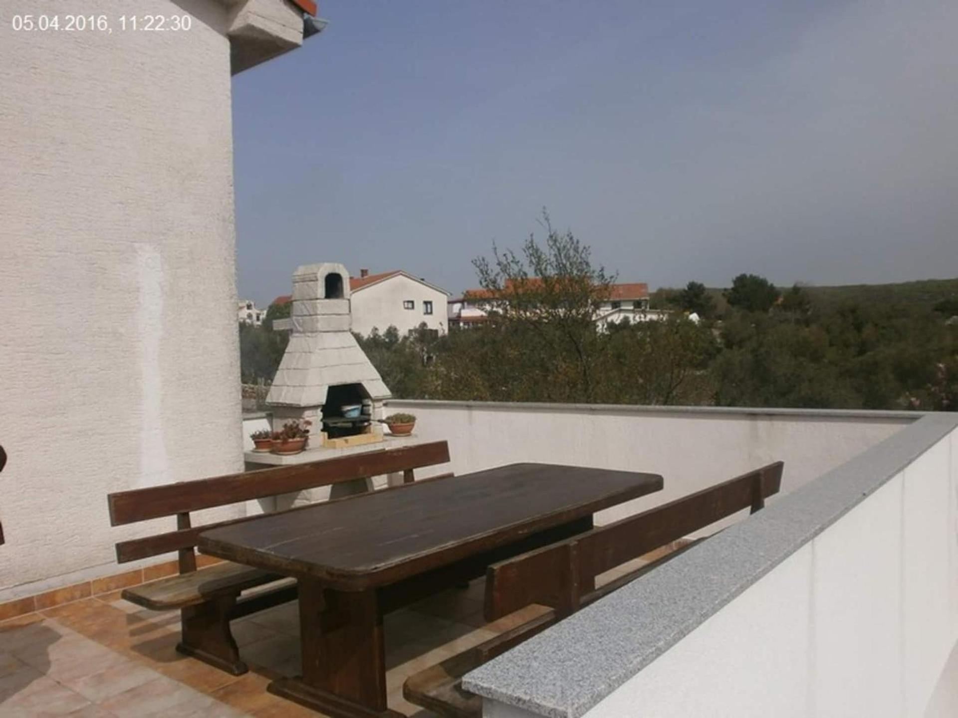 Family Apartments Viva Close To The Beach Krk Town Bagian luar foto